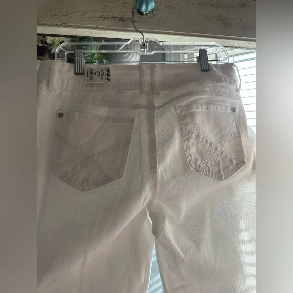NWT Wallflower | Slim BootCut White Jean